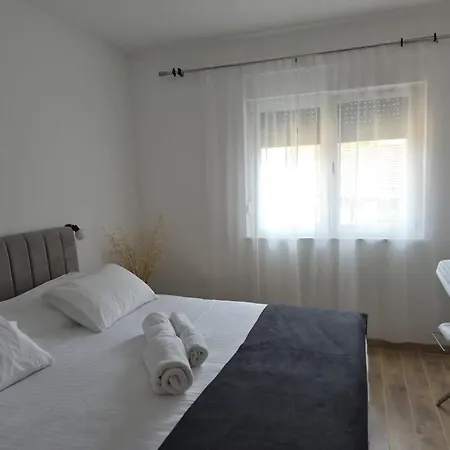 Cvita * Drniš